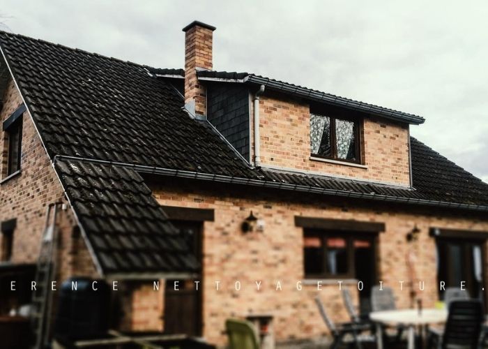 Nettoyage toiture tuile béton Liège Nettoyage toiture tuile béton Liège
